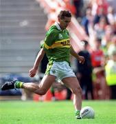 20 August 2000; Maurice Fitzgerald of Kerry kicks a point in injury time from a free to score a point and level the scores during the Bank of Ireland All-Ireland Senior Football Championship Semi-Final match between Kerry and Armagh at Croke Park in Dublin. Photo by Aoife Rice/Sportsfile