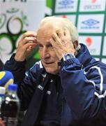 16 November 2008; Republic of Ireland manager Giovanni Trapattoni during a press conference after squad training. Gannon Park, Malahide, Dublin. Picture credit: David Maher / SPORTSFILE