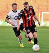 28 August 2015; Lorcan Fitzgerald, Bohemians, in action against John Mountney, Dundalk. SSE Airtricity League Premier Division, Bohemians v Dundalk, Dalymount Park, Dublin. Picture credit: David Maher / SPORTSFILE