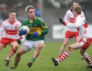 8 March 2009; Declan O'Sullivan, Kerry, in action against Enda Lynn, Derry. Allianz GAA National Football League, Division 1, Round 3, Derry v Kerry, Sean De Bruin Park, Bellaghy, Co. Derry. Picture credit: Oliver McVeigh / SPORTSFILE