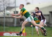 22 March 2009; Tommy Walsh, Kerry, in action against Derek Heavin, Westmeath. Allianz GAA National Football League, Division 1, Round 5, Kerry v Westmeath, Austin Stack Park, Tralee, Co. Kerry. Picture credit: Brendan Moran / SPORTSFILE