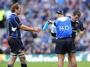 23 May 2009; Rocky Elsom takes a Powerade Bottle from Leinster defence coach Kurt McQuilkin. Heineken Cup Final, Leinster v Leicester Tigers, Murrayfield Stadium, Edinburgh, Scotland. Picture credit: Matt Browne / SPORTSFILE