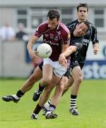 28 June 2009; Joe Bergin, Galway, in action against     Eamon O'Hara, Sligo. GAA Football Connacht Senior Championship Semi-Final, Sligo v Galway, Markievicz Park, Sligo. Picture credit: Ray Ryan / SPORTSFILE