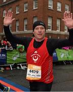 26 October 2015; Joe Stafford, Drogheda & District A.C., Co. Louth, on his way to finishing the SSE Airtricity Dublin Marathon 2015, Merrion Square, Dublin. Picture credit: Ray McManus / SPORTSFILE