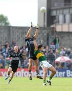 18 July 2009; Eamon O'Hara, Sligo, in action against Aidan O'Mahony, Kerry. GAA All-Ireland Senior Football Championship Qualifier, Round 3, Kerry v Sligo, Austin Stack Park, Tralee, Co. Kerry. Picture credit: Matt Browne / SPORTSFILE