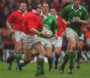 1 April 2000; Shane Williams of Wales during the Lloyds TSB 6 Nations match between Ireland and Wales at Lansdowne Road in Dublin. Photo by Brendan Moran/Sportsfile