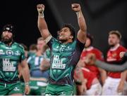 28 November 2015; Bundee Aki, Connacht, celebrates his side's victory at the final whistle. Guinness PRO12, Round 8, Munster v Connacht. Thomond Park, Limerick. Picture credit: Seb Daly / SPORTSFILE