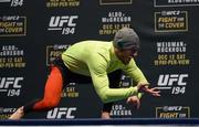 10 December 2015; Conor McGregor during an open workout session ahead of his fight against Jose Aldo. UFC 194: Open Workouts, MGM Grand Garden Arena, Las Vegas, USA. Picture credit: Ramsey Cardy / SPORTSFILE