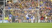 6 September 2009; Henry Shefflin, Kilkenny, 11, scores a second half penalty. GAA Hurling All-Ireland Senior Championship Final, Kilkenny v Tipperary, Croke Park, Dublin. Picture credit: Oliver McVeigh / SPORTSFILE