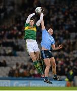 30 January 2016; David Moran, Kerry, in action against Ciarán Kilkenny, Dublin. Allianz Football League, Division 1, Round 1, Dublin v Kerry, Croke Park, Dublin. Picture credit: Dáire Brennan / SPORTSFILE