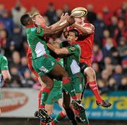 18 March 2010; Jean de Villiers and Ian Dowling, Munster, in action against Joe Ajuwa and Regan King, Scarlets. Celtic League, Munster v Scarlets, Musgrave Park, Cork. Picture credit: Matt Browne / SPORTSFILE