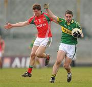 21 March 2010; Declan O'Sullivan, Kerry, in action against Trevor Howley, Mayo. Allianz National Football League, Division 1, Round 5, Kerry v Mayo, Austin Stack Park, Tralee, Co. Kerry. Picture credit: Stephen McCarthy / SPORTSFILE