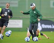 5 September 2010; Republic of Ireland manager Giovanni Trapattoni with captain Robbie Keane, left, and Paul McShane, during squad training ahead of their EURO 2012 Championship Group B Qualifier against Andorra on Tuesday. Republic of Ireland squad training, Gannon Park, Malahide, Dublin. Picture credit: David Maher / SPORTSFILE