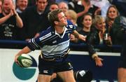 31 August 2001; Gordon D'Arcy of Leinster celebrates scoring a try during the Celtic League match between Leinster and Ulster at Donnybrook Stadium in Dublin. Photo by Matt Browne/Sportsfile