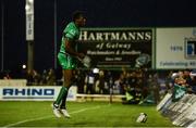 30 September 2016; Niyi Adeolokun of Connacht celebrates after scoring his side's first try during the Guinness PRO12 Round 5 match between Connacht and Edinburgh Rugby at the Sportsground in Galway. Photo by Piaras Ó Mídheach/Sportsfile