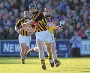 11 June 2011; Henry Shefflin, Kilkenny, in action against Paul Roche, Wexford. Leinster GAA Hurling Senior Championship Semi-Final, Wexford v Kilkenny, Wexford Park, Wexford. Picture credit: Matt Browne / SPORTSFILE