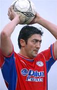 27 January 2002; Peter Hutton of Shelbourne during the eircom League Premier Division match between Dundalk and Shelbourne at Oriel Park in Dundalk, Louth. Photo by David Maher/Sportsfile