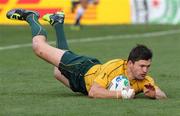 11 September 2011; Adam Ashley-Cooper, Australia, goes over to score a try against Italy. 2011 Rugby World Cup, Pool C, Australia v Italy, North Harbour Stadium, Auckland, New Zealand. Picture credit: David Rowland / SPORTSFILE