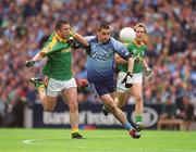 23 June 2002; Alan Brogan of Dublin is tackled by Meath's Mark O'Reilly during the Bank of Ireland Leinster Senior Football Championship Semi-Final match between Dublin and Meath at Croke Park in Dublin. Photo by Ray McManus/Sportsfile