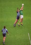 23 June 2002; Nigel Nestor of Meath wins possession ahead of Dublin's Darren Homan at the throw-in of the Bank of Ireland Leinster Senior Football Championship Semi-Final match between Dublin and Meath at Croke Park in Dublin. Photo by Brian Lawless/Sportsfile