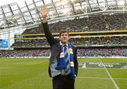 7 April 2012; Shane Horgan waves to the crowd after being acknowledged by the Official Leinster Supporters Club in honour of his service to Leinster Rugby. Heineken Cup Quarter-Final, Leinster v Cardiff Blues, Aviva Stadium, Lansdowne Road, Dublin. Picture credit: Brendan Moran / SPORTSFILE