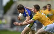 5 August 2017; Tomás Ó Sé of Kerry in action against Luke Moran of Meath during the GAA Football All-Ireland Junior Championship Final match between Kerry and Meath at O’Moore Park in Portlaoise, Laois. Photo by Sam Barnes/Sportsfile