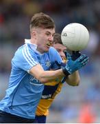 7 August 2017; James Doran of Dublin in action against Fergal Donnellan of Clare during the Electric Ireland All-Ireland GAA Football Minor Championship Quarter-Final match between Dublin and Clare at O'Moore Park, Portlaoise, in Co. Laois. Photo by Piaras Ó Mídheach/Sportsfile