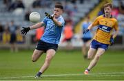 7 August 2017; Ross McGarry of Dublin gets out in front of Joe Miniter of Clare during the Electric Ireland All-Ireland GAA Football Minor Championship Quarter-Final match between Dublin and Clare at O'Moore Park, Portlaoise, in Co. Laois. Photo by Piaras Ó Mídheach/Sportsfile