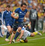 29 April 2012; Isa Nacewa, Leinster, is tackled by Brock James, ASM Clermont Auvergne. Heineken Cup Semi-Final, ASM Clermont Auvergne v Leinster, Stade Chaban Delmas, Bordeaux, France. Picture credit: Stephen McCarthy / SPORTSFILE