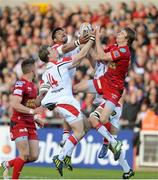 10 May 2013; Nick Williams, centre, and Andrew Trimble, Ulster, contest a high ball against Liam Williams, Llanelli Scarlets. Celtic League Play-off, Ulster v Llanelli Scarlets, Ravenhill Park, Belfast, Co. Antrim. Picture credit: Oliver McVeigh / SPORTSFILE