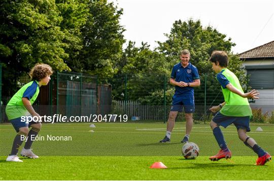 INTERSPORT Elverys Summer Soccer Schools - Stephen Kenny Visit