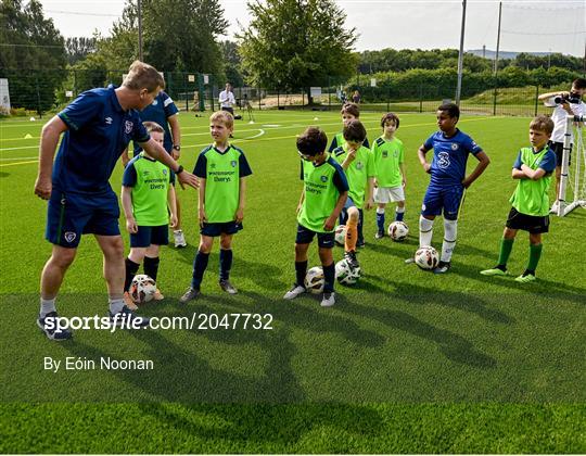 INTERSPORT Elverys Summer Soccer Schools - Stephen Kenny Visit