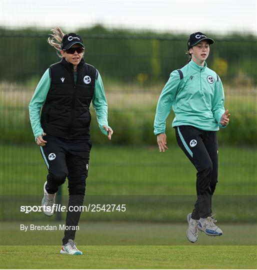 Sportsfile - Ireland Women Cricket Squad Training - 2542745