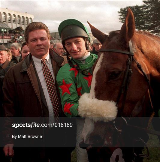 Horse Racing from Leopardstown