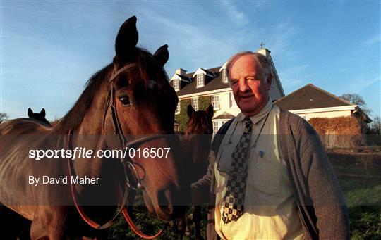 Horsetrainer Paddy Fennelly with Padre Mio