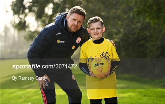 11 March 2025; Paint the Town Yellow: Damien Duff joins cancer patient Oscar Walsh at AUL Complex in Dublin, in encouraging the Irish public to go all in for Daffodil Day on Friday, March 28th. This Daffodil Day the Irish Cancer Society urgently needs your support to provide free services for cancer patients. Without you these vital services simply wouldn’t exist. Visit cancer.ie/daffodilday for more information. Photo by Ramsey Cardy/Sportsfile