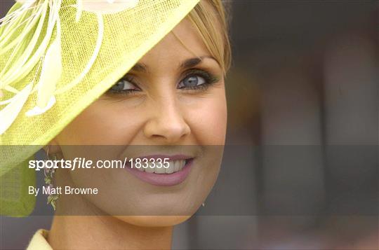 Curragh Races Sunday