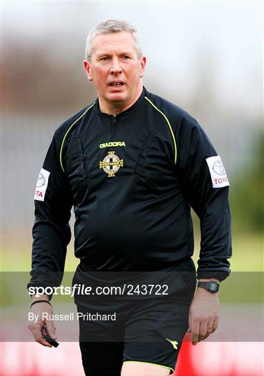 Carnegie Premier League - Cliftonville v Loughgal