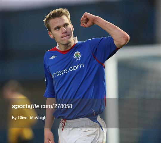 Linfield v Crusaders - Carnegie Premier League