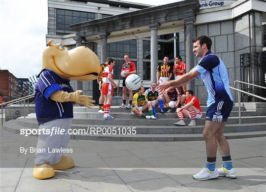 Ulster Bank GAA Stars line out with Henri Hippo  in Dublin