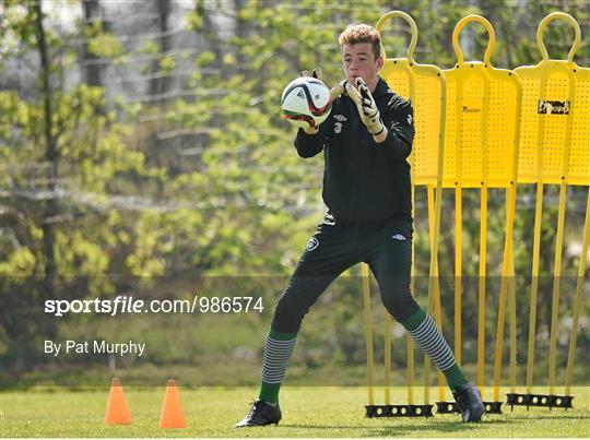 Republic of Ireland U17 Squad Training