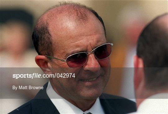 Horse Racing from the Curragh