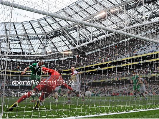 Republic of Ireland v Scotland - UEFA EURO 2016 Championship Qualifier - Group D