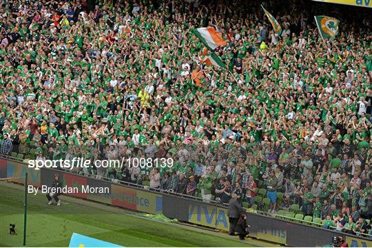 Republic of Ireland v Scotland - UEFA EURO 2016 Championship Qualifier - Group D