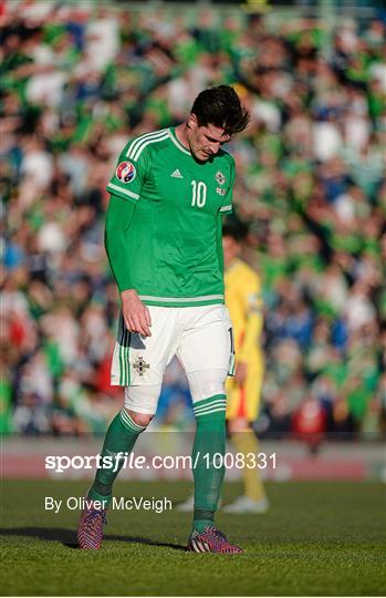 Northern Ireland v Romania - UEFA EURO2016 Championship Qualifier - Group F