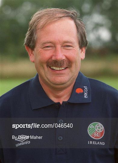 Republic of Ireland Squad Portraits and Team Photo ahead of the 2002 FIFA World Cup Qualifying Campaign