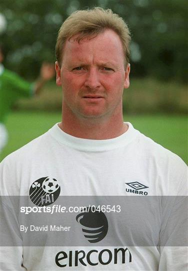 Republic of Ireland Squad Portraits and Team Photo ahead of the 2002 FIFA World Cup Qualifying Campaign