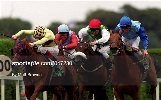 Racing from Leopardstown