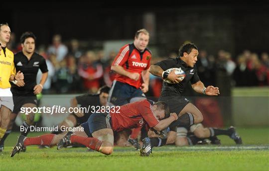 Munster v New Zealand  - Zurich Challenge Match