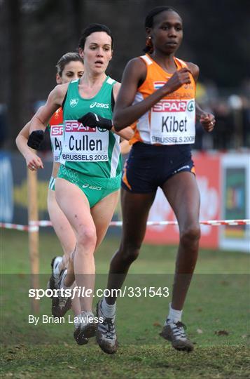 Dutch runner Hilda Kibet runs to win the women race at the